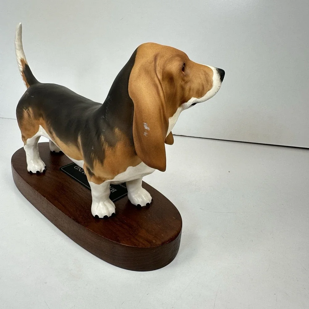 Beswick Basset Hound Connoisseur Model Dog Beswick England Figurine Mounted